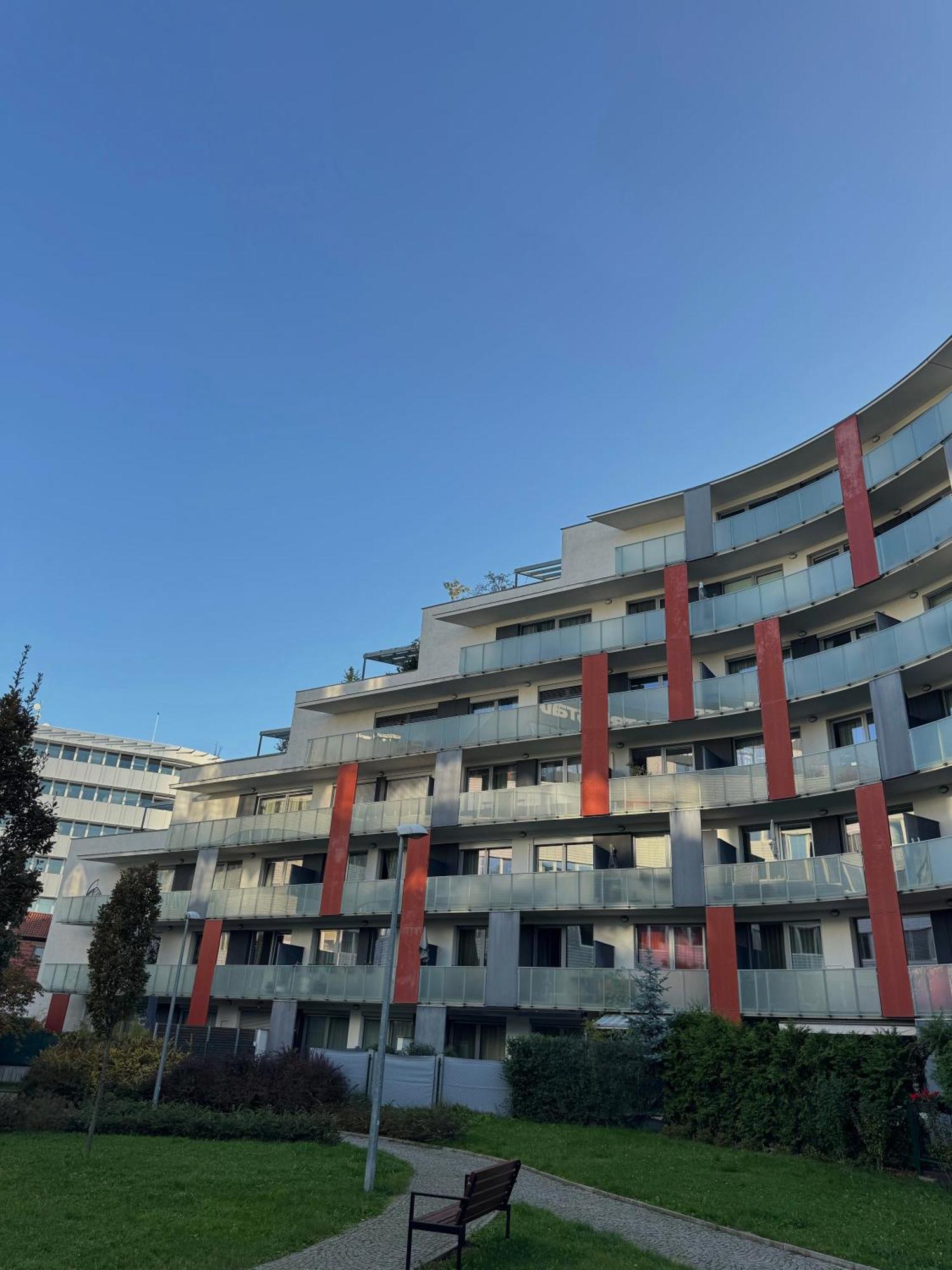 פראג Apartman Palma - 15 Min Od Centra Prahy מראה חיצוני תמונה